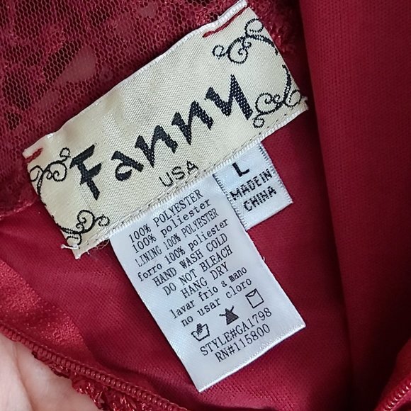 Burgundy 3/4 Sleeve Crochet Lace Dress - Picture 10 of 14